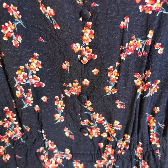 Floral Peplum Top - Picture 3 of 4